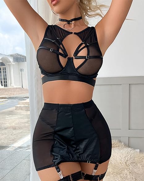 Siyah Lateks Deri Bralet & Tanga Jartiyer Takımı – Etekli Tasarım